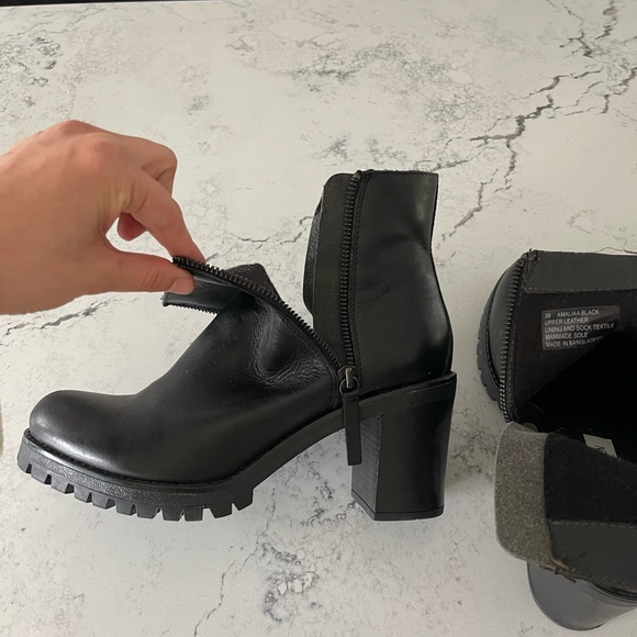 Steve Madden Size 8 Boots - Picture 8 of 8